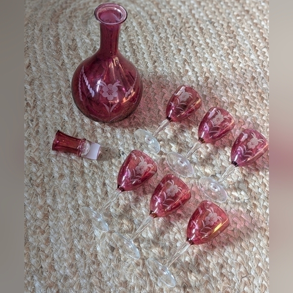 Vintage Cranberry Glass Etched Decanter Set Barware 8PC - Picture 3 of 17